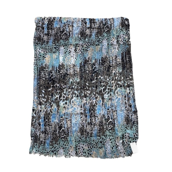 Celeste Blue Python Scarf NWT Lightweight Modal Cashmere Blend Tassles 40"" - Picture 4 of 9